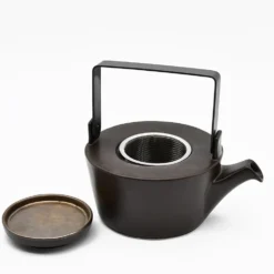 Théière en grès bronze